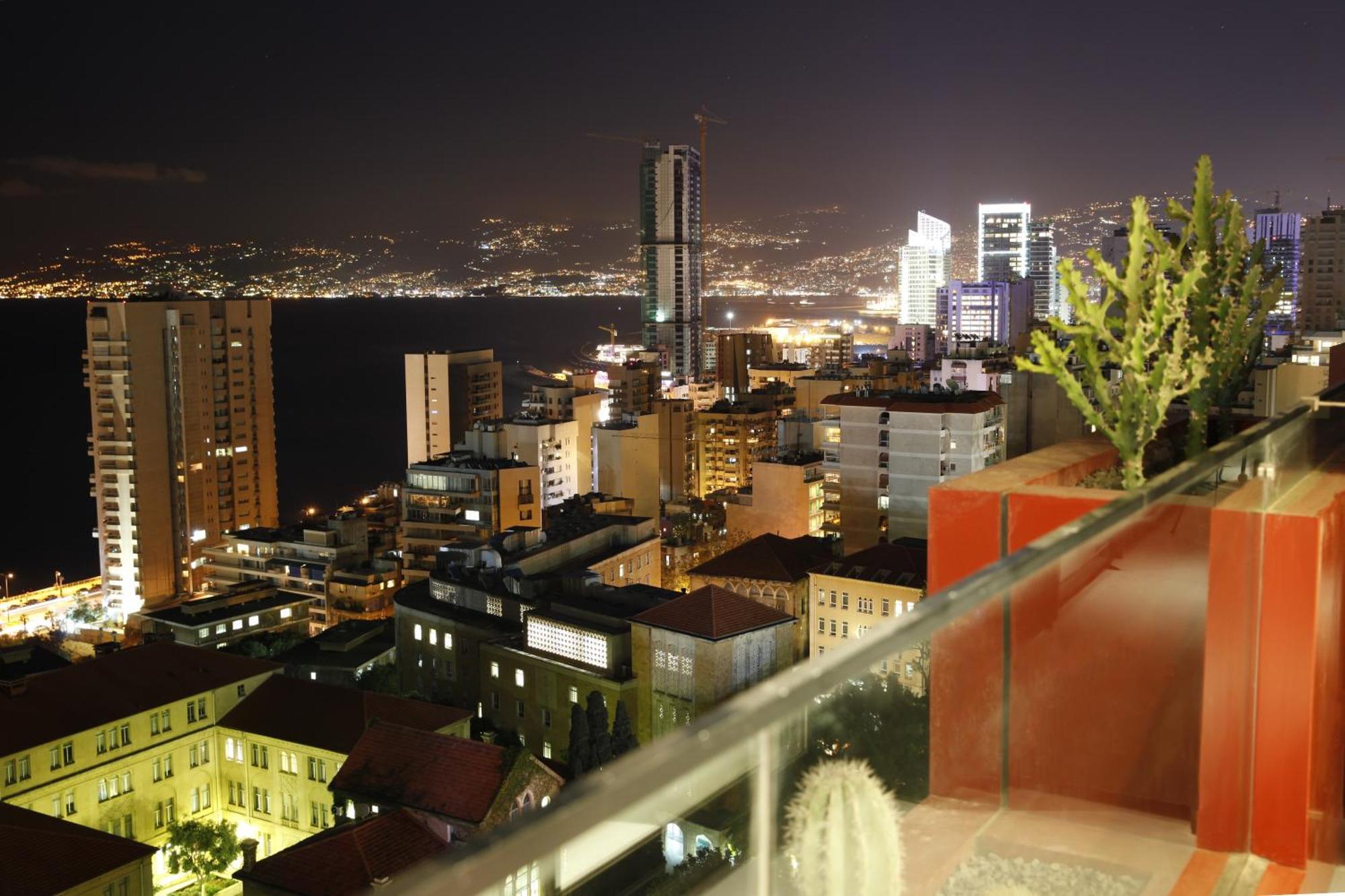 1866 Court & Suites Hotel Beirut Room photo